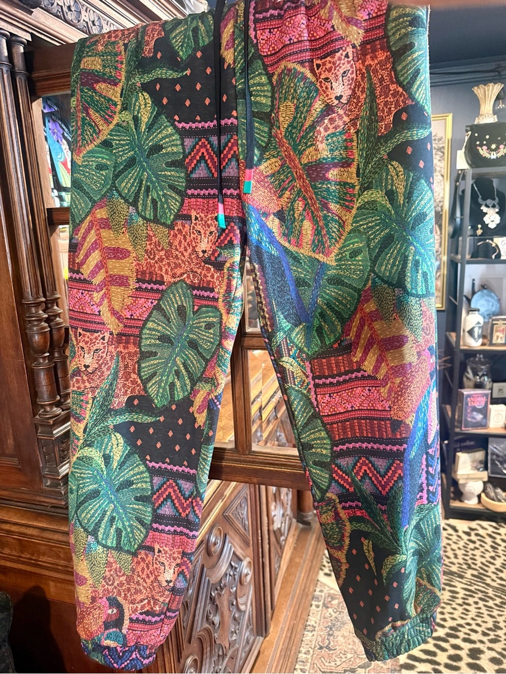 FARM RIO Tropical Jungle Animal Toucan Leopard Jogger Pants size Small